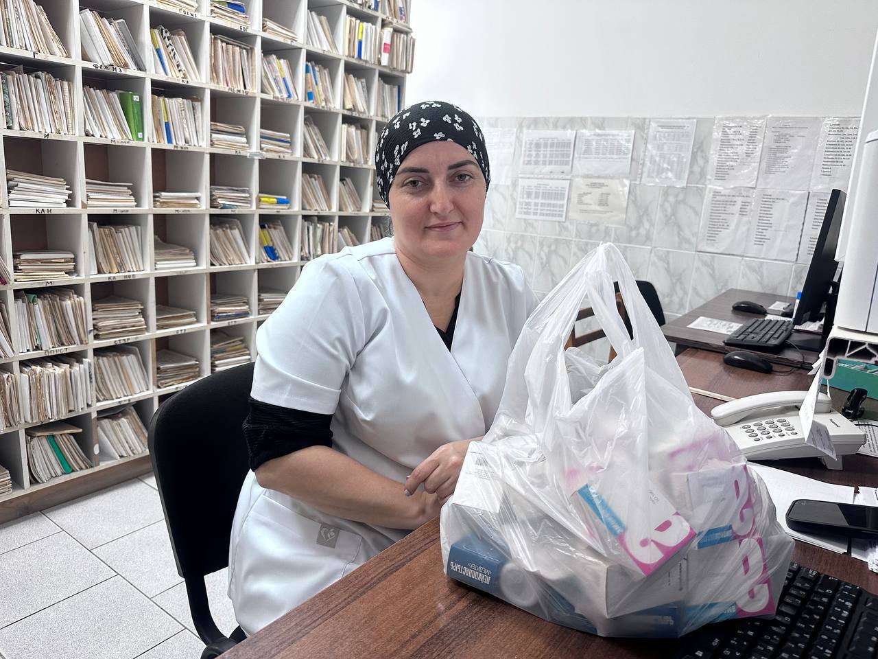 Сотрудники взрослой поликлиники ГБУ РД «Избербашская ЦГБ» объединили усилия в поддержке наших героев, стоящих на страже мира и безопасности России